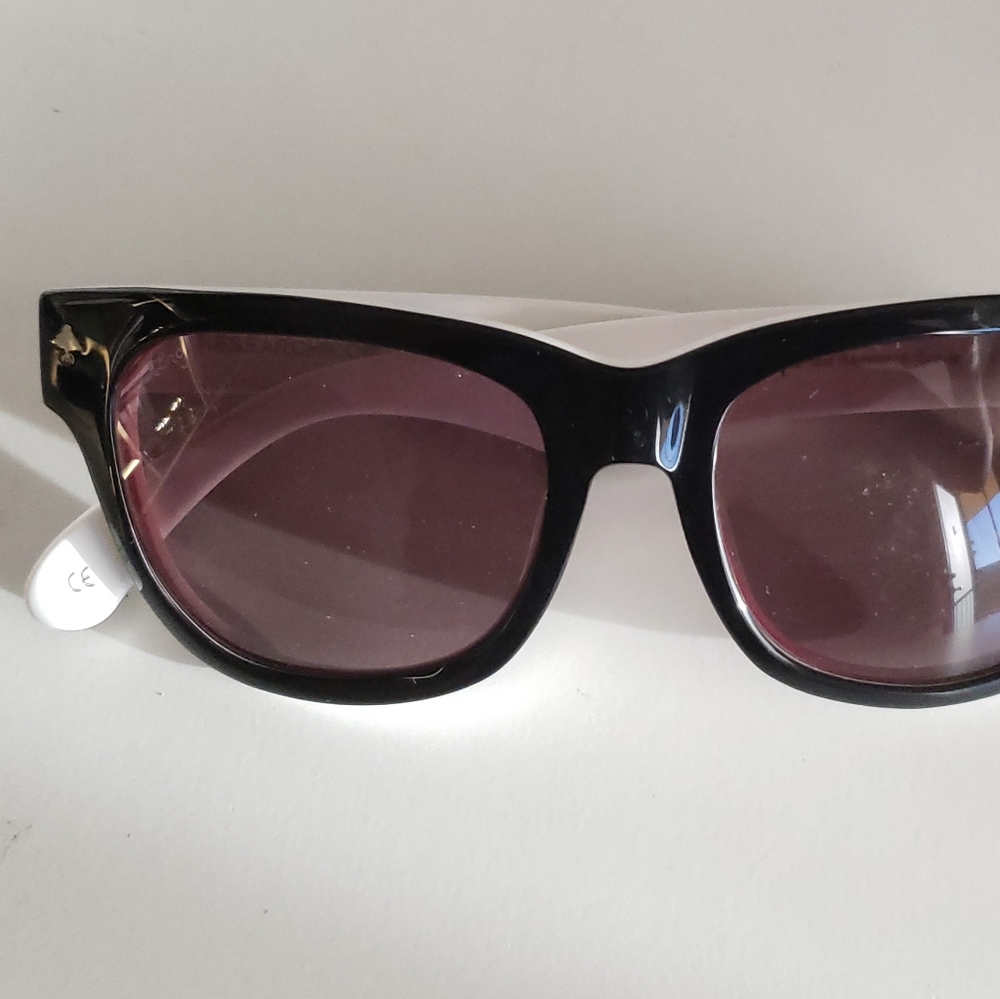 Lrg Researchicon black white 80s style sunglasses